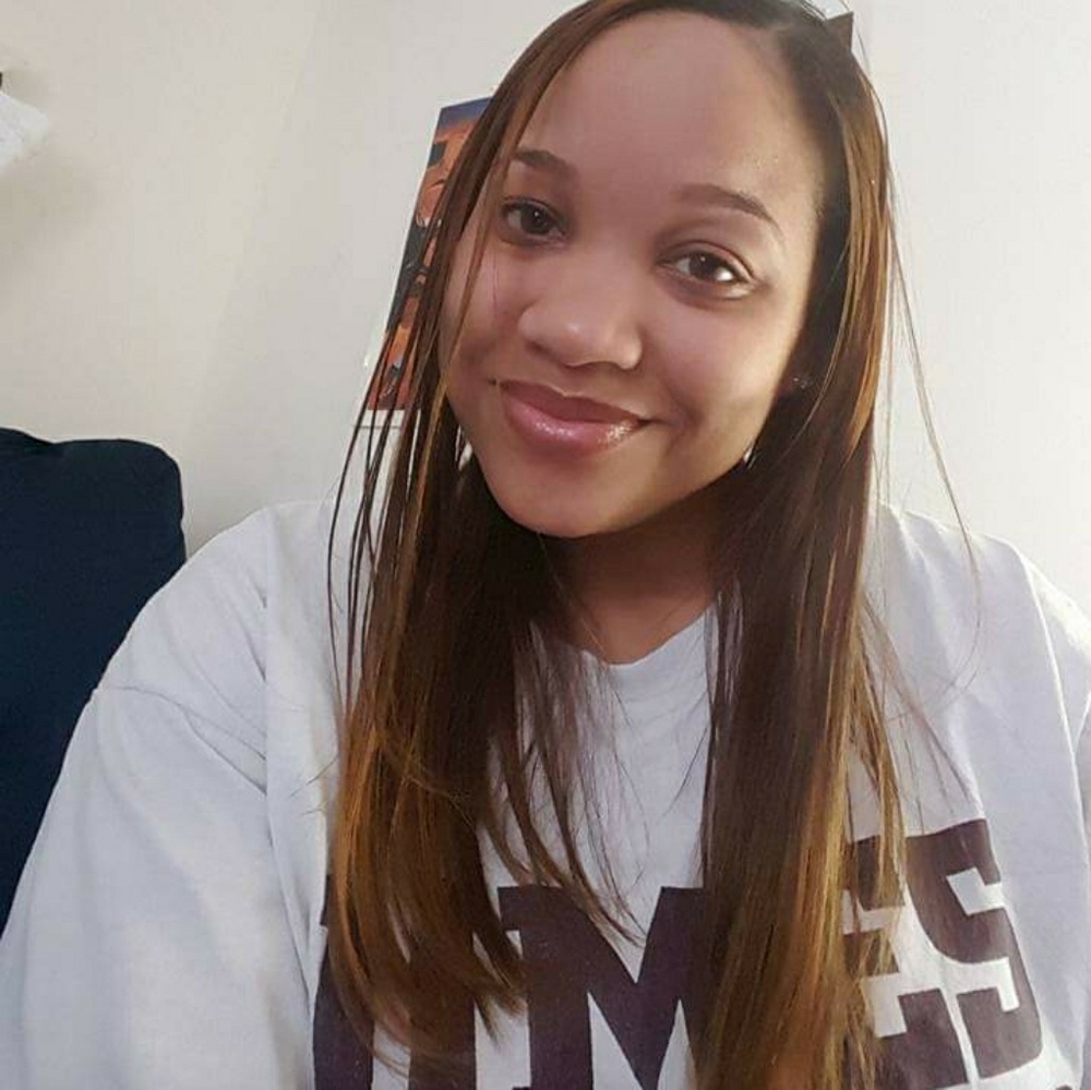 Meet your Posher, Crystal